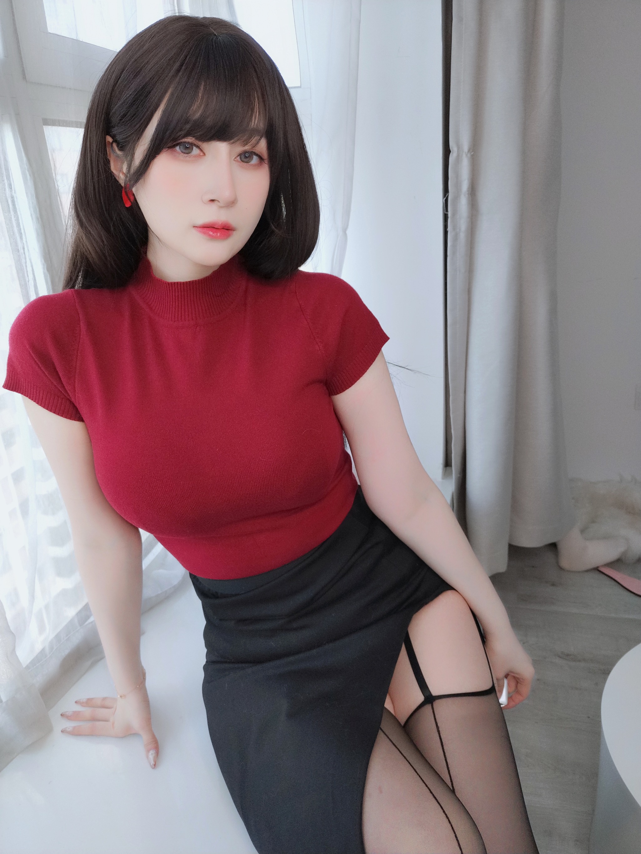 白银81 – NO.145 サスペンダーを履いたお姉さん [87P]-XikXak